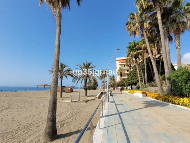 Studio in the center of Estepona, 50 meters from the beach, in a quiet alley on the first floor.