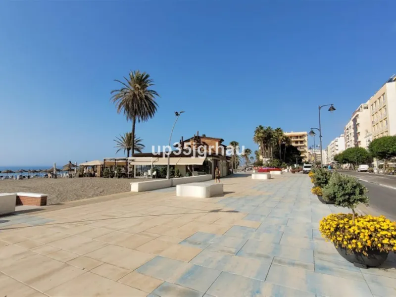 Studio in the center of Estepona, 50 meters from the beach, in a quiet alley on the first floor.
