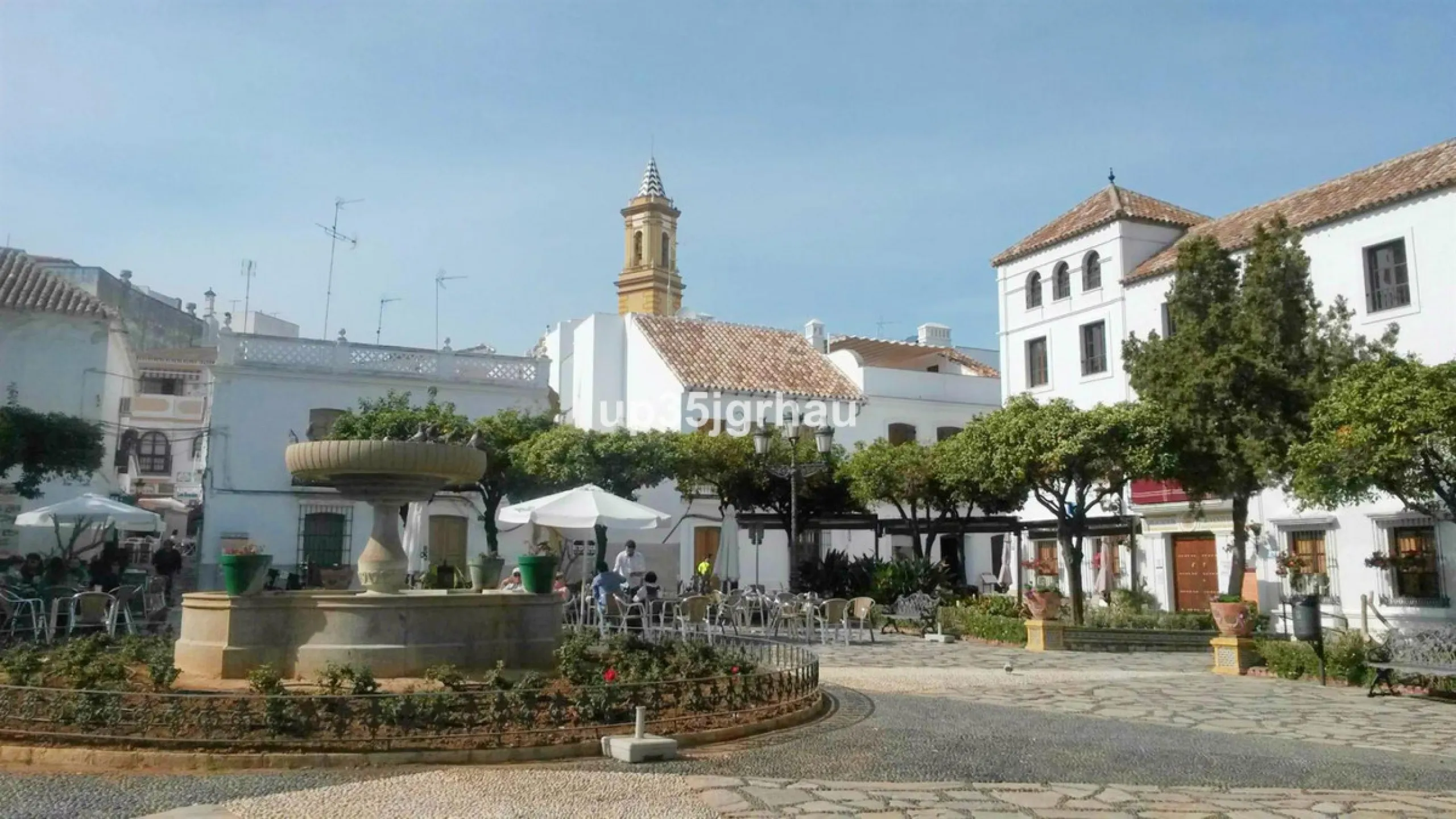 Studio in the center of Estepona, 50 meters from the beach, in a quiet alley on the first floor.