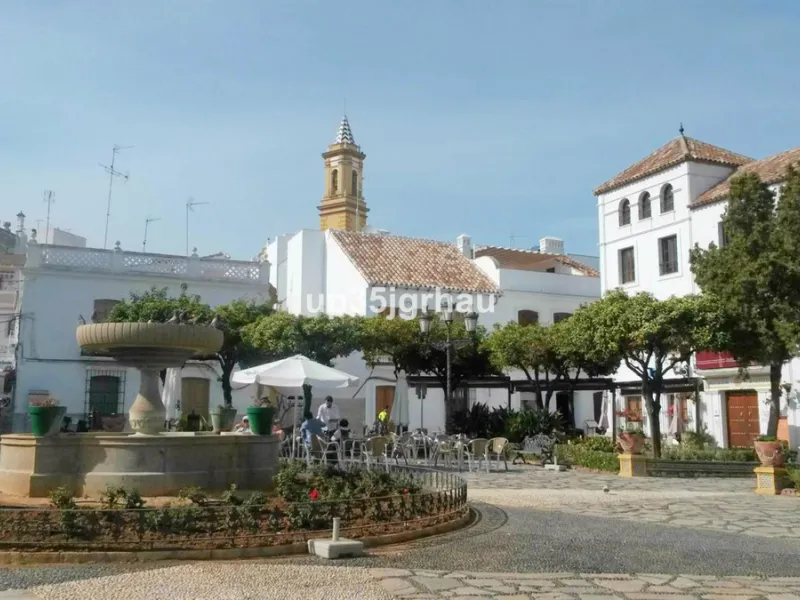 Studio in the center of Estepona, 50 meters from the beach, in a quiet alley on the first floor.