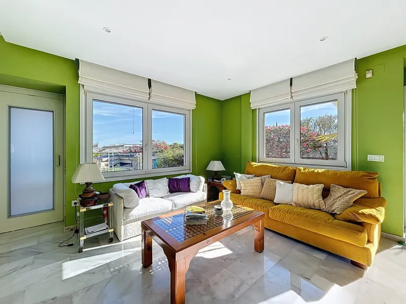 Discover your corner of paradise in this captivating three-bedroom, three-bathroom home, located in the sought-after El Capitan Urbanization. Distributed over two floors, this property perfectly combines modern comfort with the relaxed elegance of the Spa