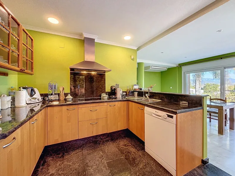 Discover your corner of paradise in this captivating three-bedroom, three-bathroom home, located in the sought-after El Capitan Urbanization. Distributed over two floors, this property perfectly combines modern comfort with the relaxed elegance of the Spa