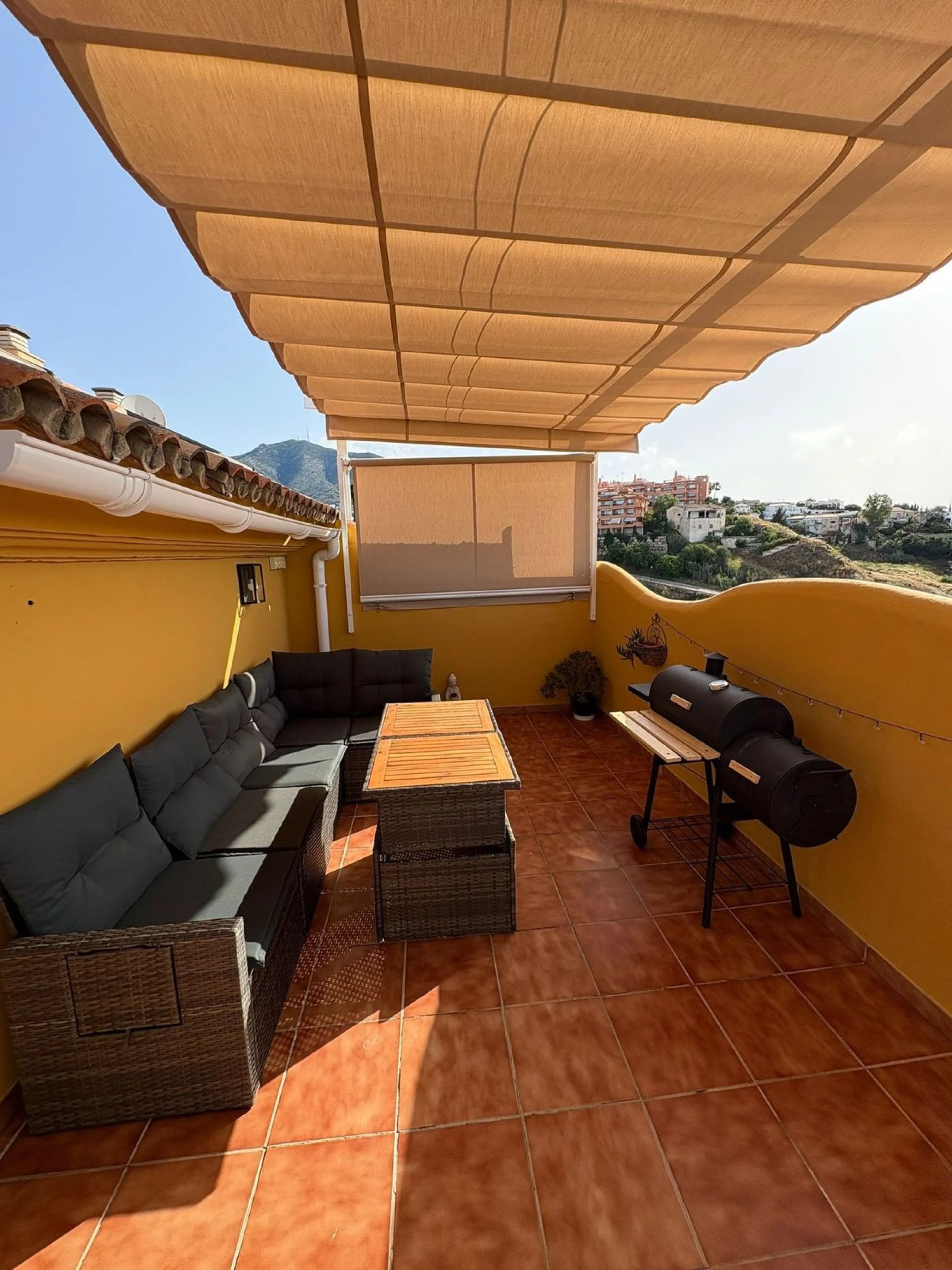 Exclusive Penthouse with Sea Views in Torreblanca, Fuengirola.