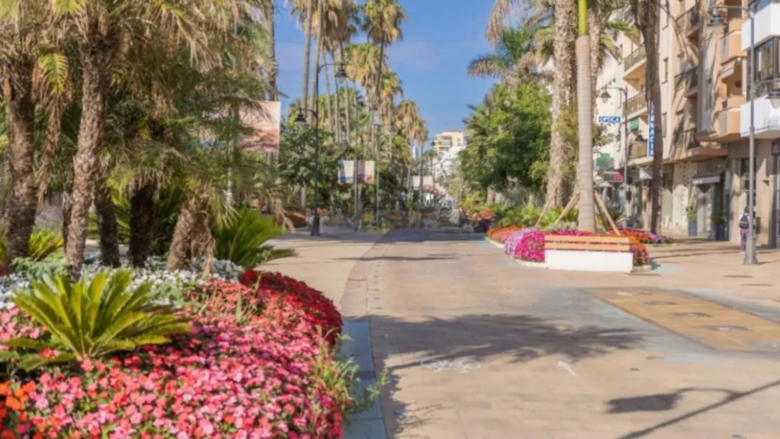 Apartment - Ground Floor Apartment в продаже в Estepona, Málaga. В доме 3 спален и 2 ванных комнат. Площадь дома 122 м²