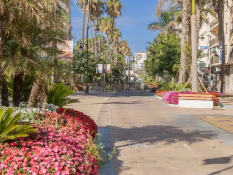 Apartment - Ground Floor Apartment в продаже в Estepona, Málaga. В доме 3 спален и 2 ванных комнат. Площадь дома 122 м²