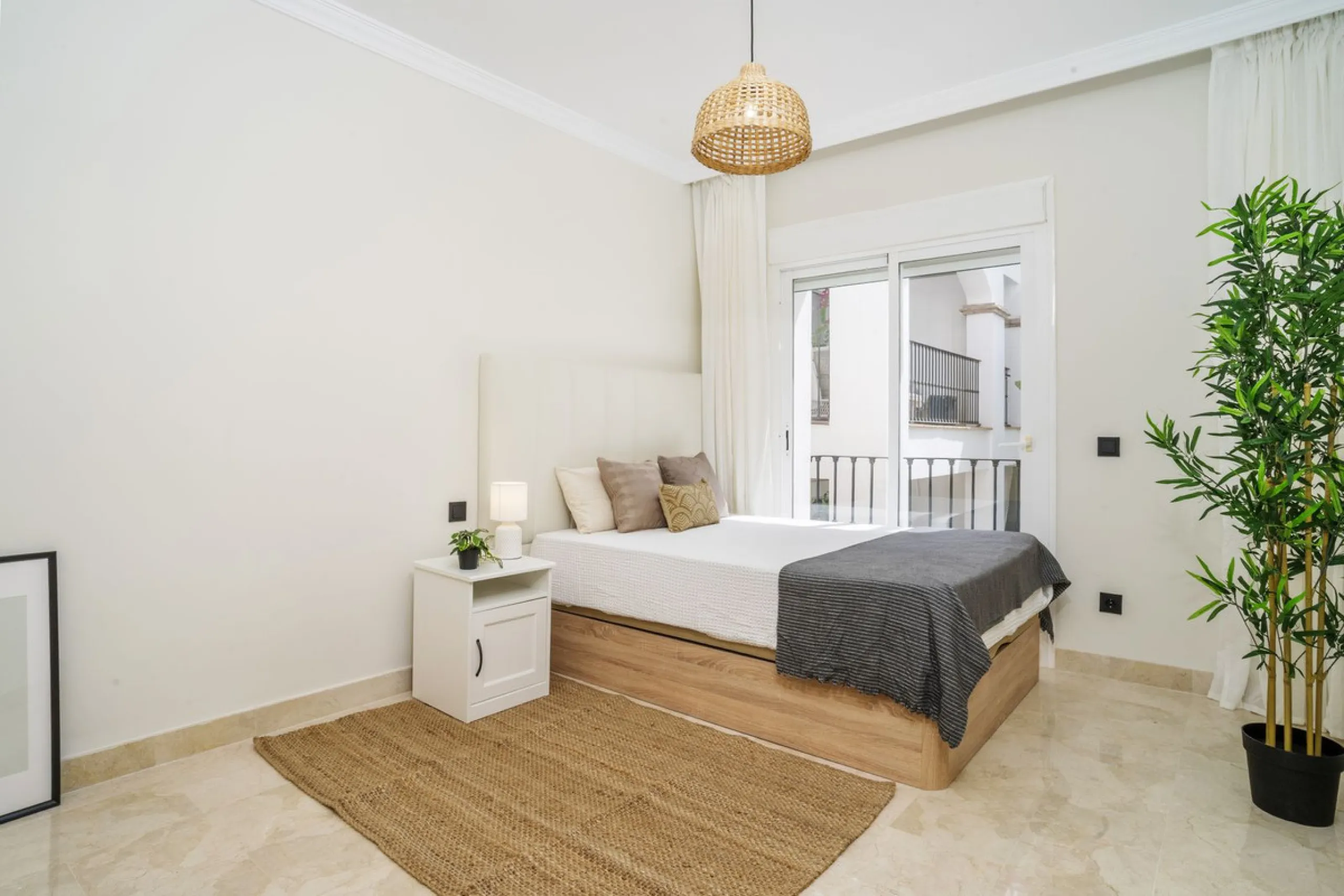 Living in Montebello Hills: serenity, distinction, and the soul of Marbella.