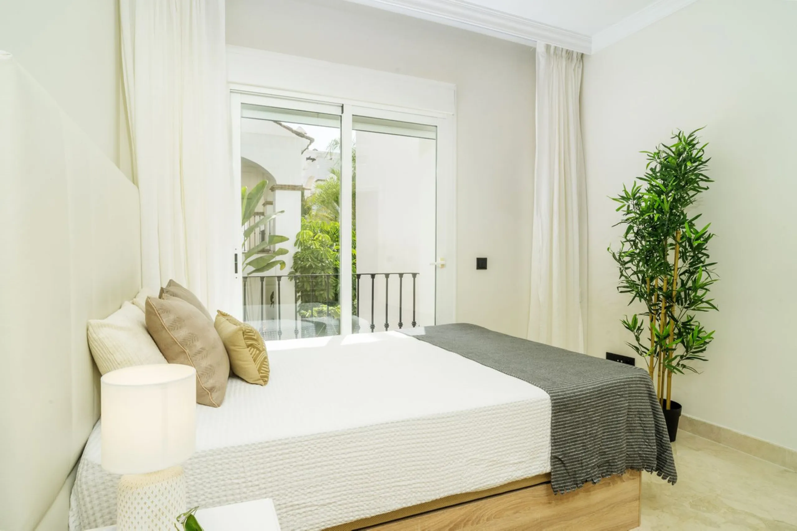 Living in Montebello Hills: serenity, distinction, and the soul of Marbella.