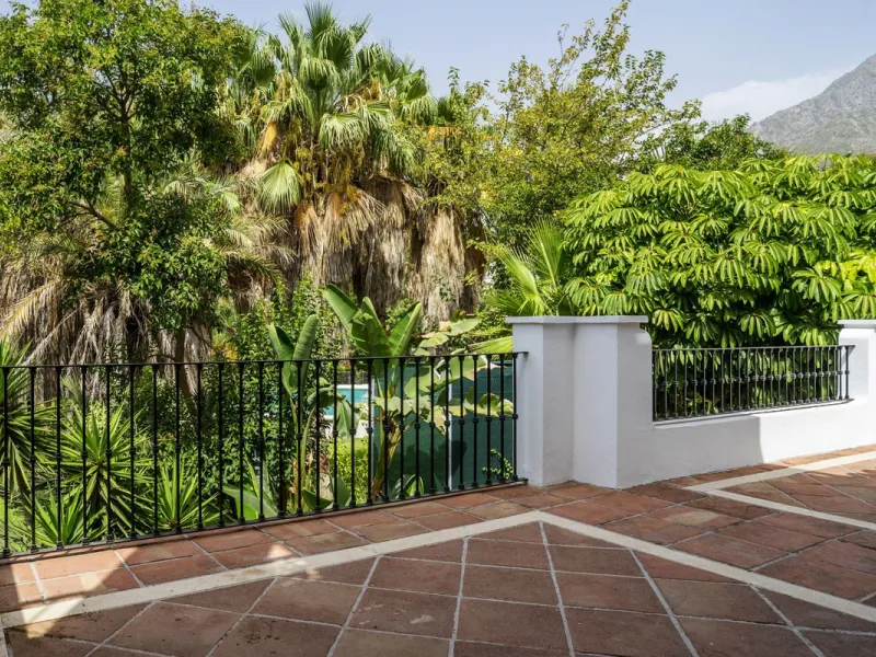 Living in Montebello Hills: serenity, distinction, and the soul of Marbella.