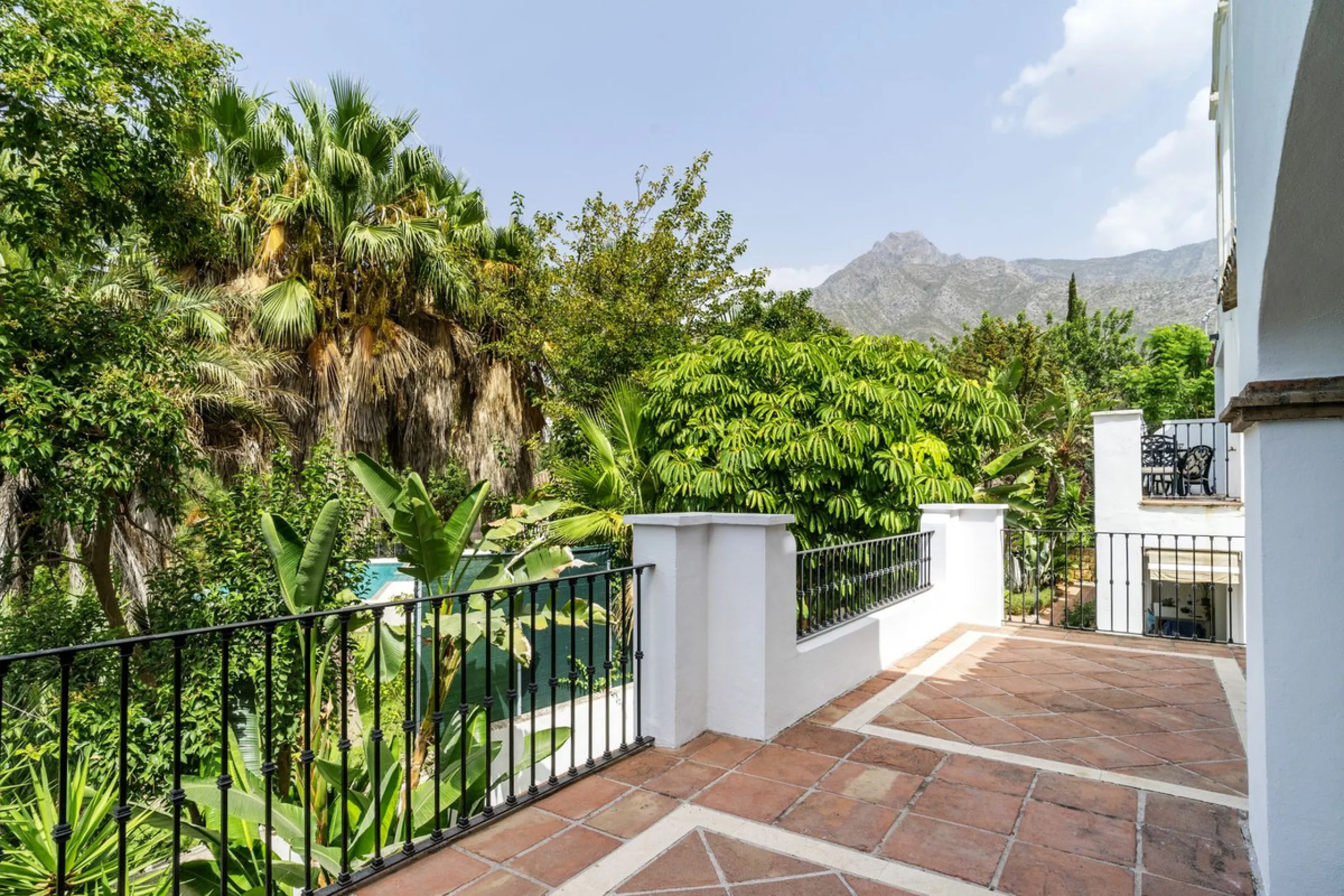 Living in Montebello Hills: serenity, distinction, and the soul of Marbella.