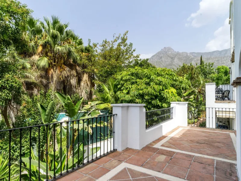 Living in Montebello Hills: serenity, distinction, and the soul of Marbella.
