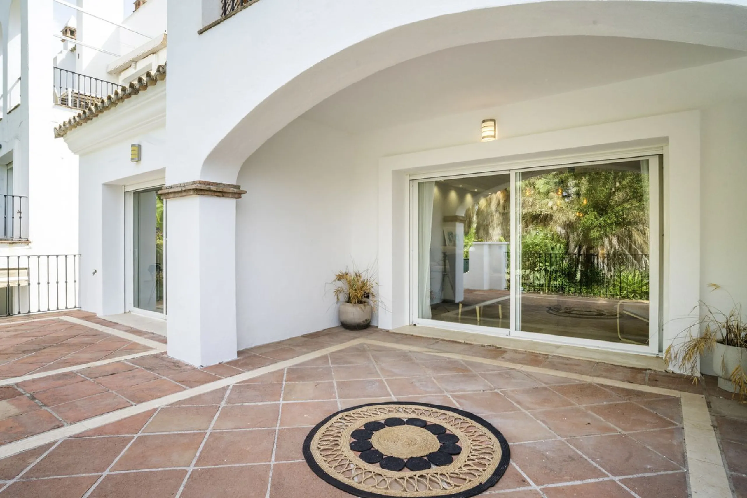 Living in Montebello Hills: serenity, distinction, and the soul of Marbella.