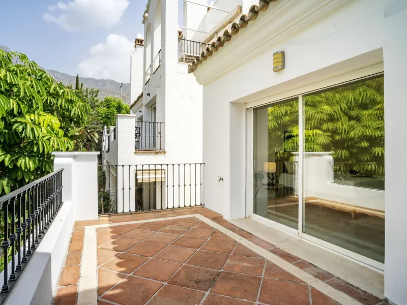 Living in Montebello Hills: serenity, distinction, and the soul of Marbella.