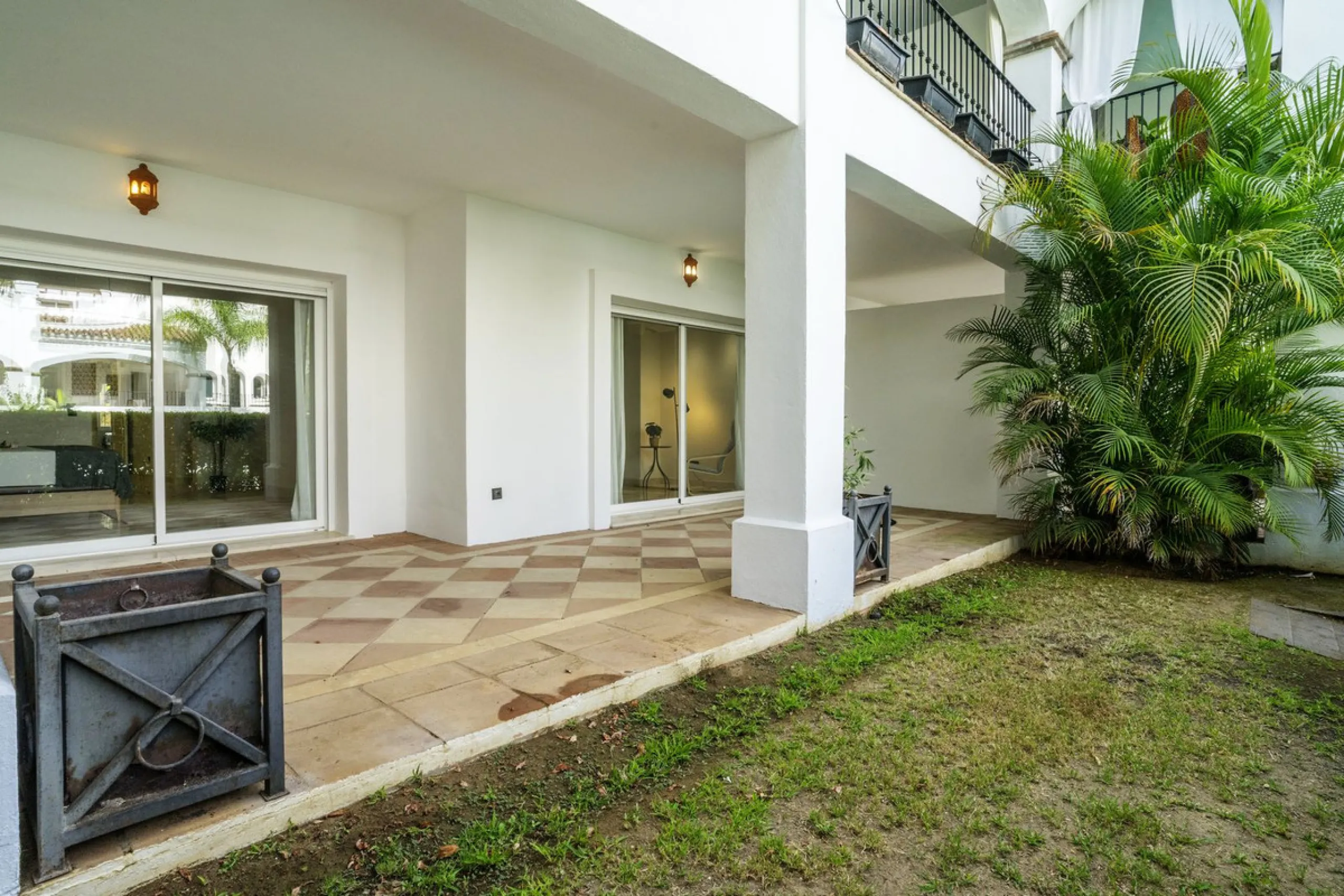 Living in Montebello Hills: serenity, distinction, and the soul of Marbella.