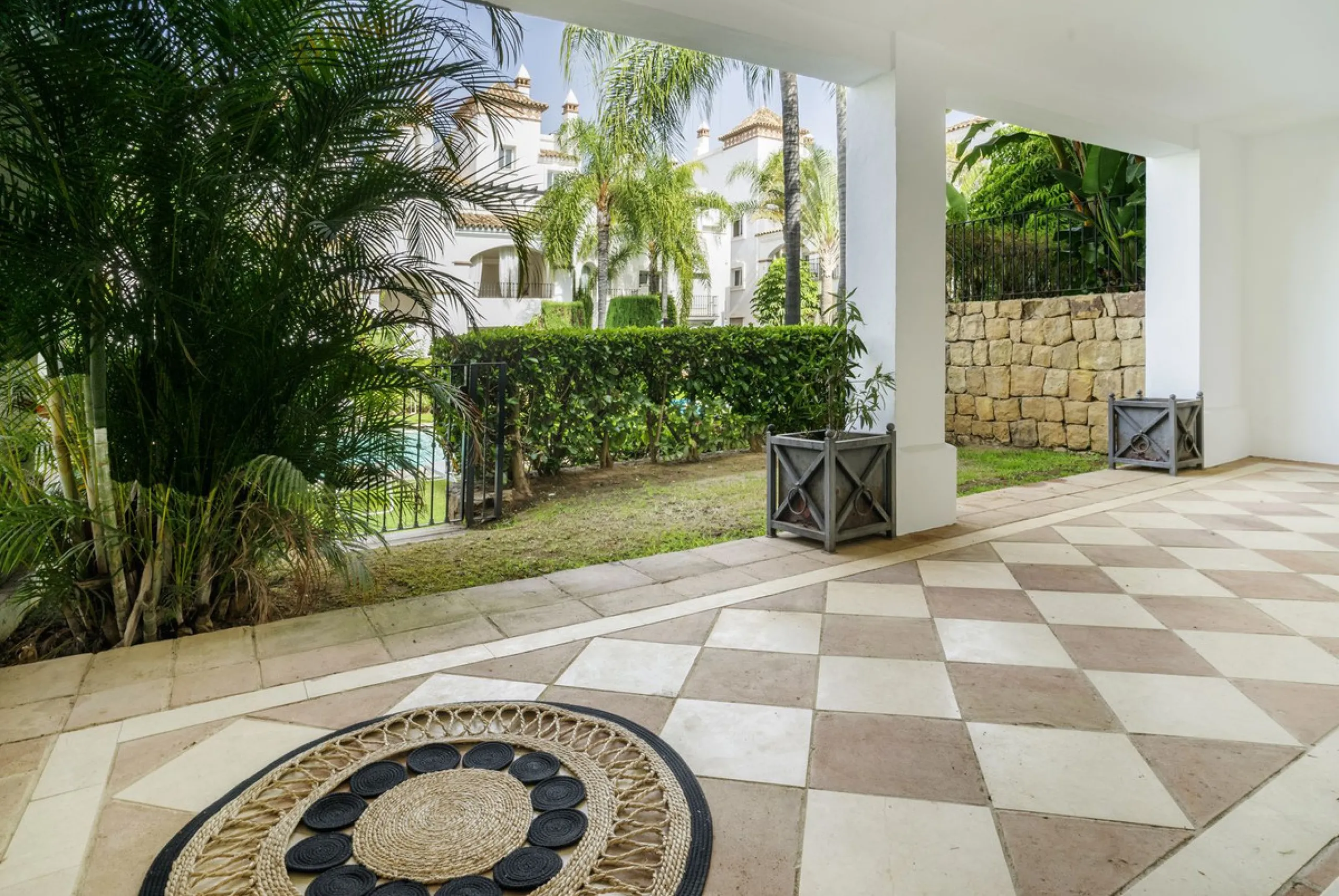 Living in Montebello Hills: serenity, distinction, and the soul of Marbella.