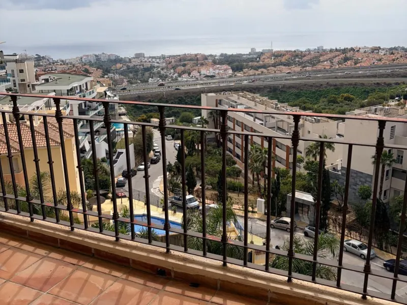 Beautiful apartment for sale in Riviera del Sol, Mijas, located in one of the most sought-after areas of the Costa del Sol, ideal both as an investment and as a holiday home near the sea.