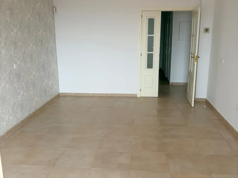 Beautiful apartment for sale in Riviera del Sol, Mijas, located in one of the most sought-after areas of the Costa del Sol, ideal both as an investment and as a holiday home near the sea.