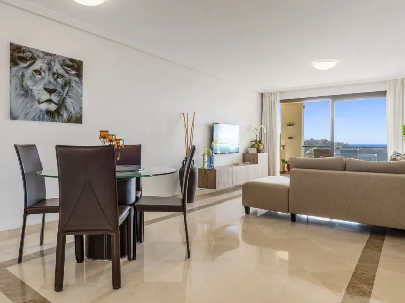Discover this bright and elegant two bedroom first floor apartment located within the sought after Los Pinos in Los Arqueros Golf and Country Club. Set in a peaceful and secure environment, the property enjoys an elevated position with beautiful open view