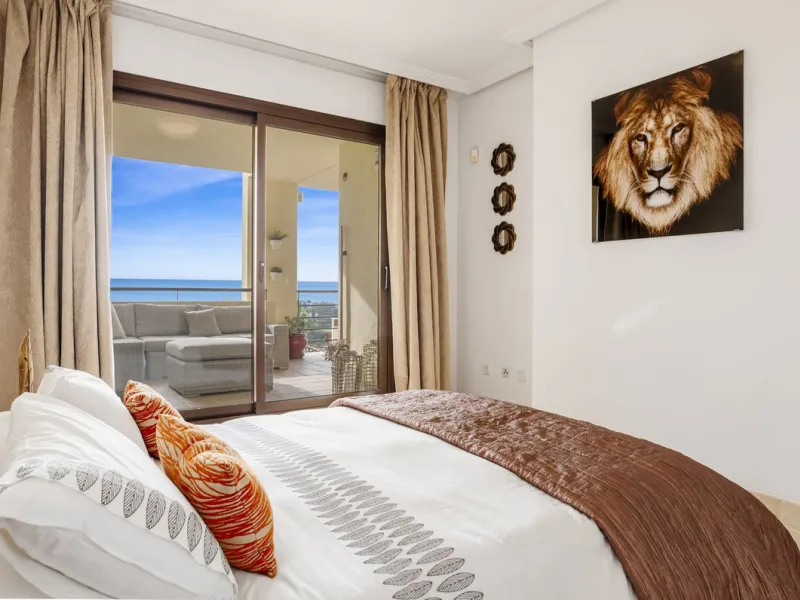 Discover this bright and elegant two bedroom first floor apartment located within the sought after Los Pinos in Los Arqueros Golf and Country Club. Set in a peaceful and secure environment, the property enjoys an elevated position with beautiful open view