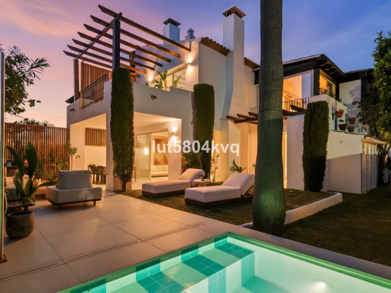 Semi-Detached Villa in Altos de Salamanca – Marbella's Golden Mile