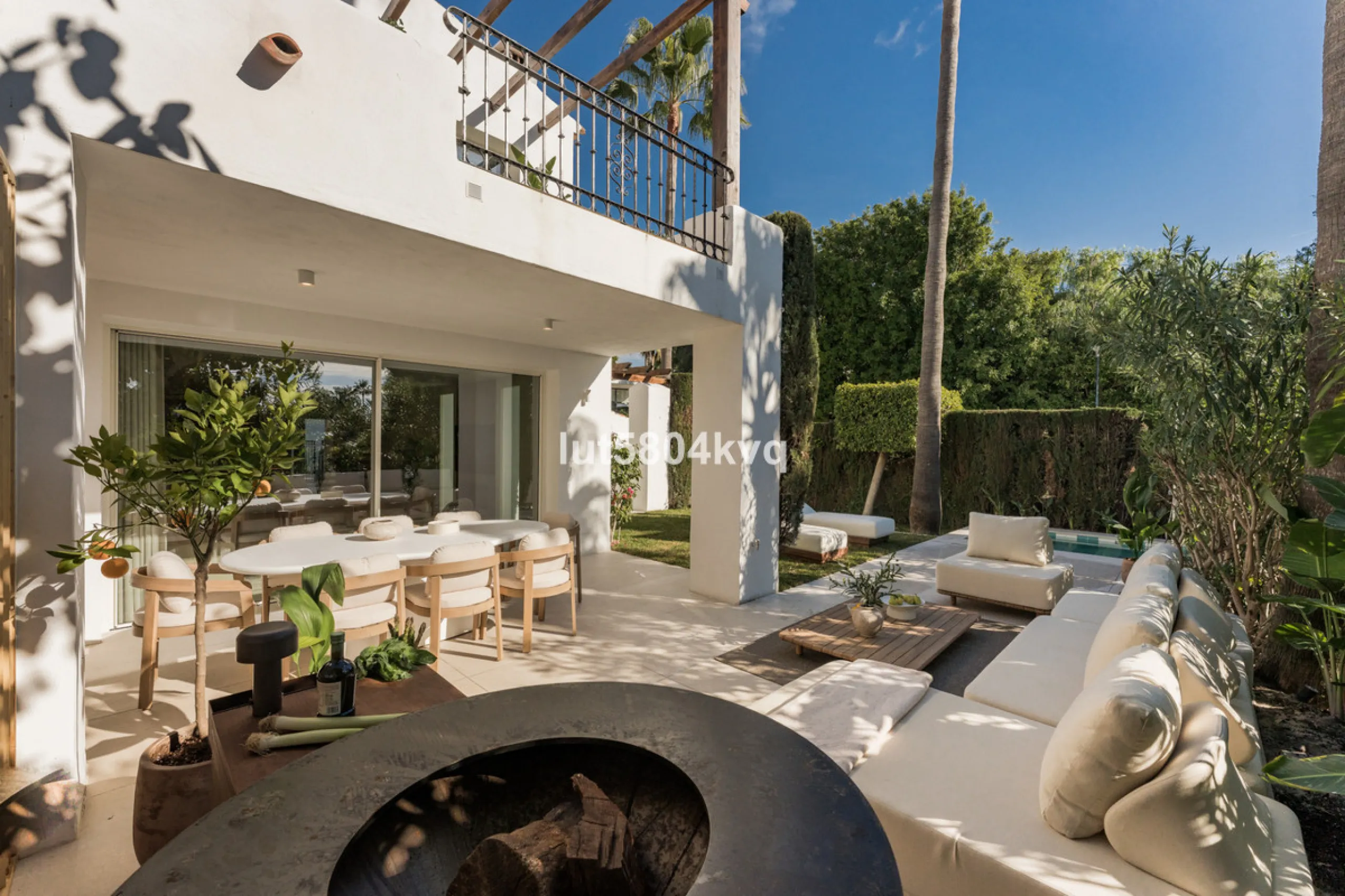 Semi-Detached Villa in Altos de Salamanca – Marbella's Golden Mile