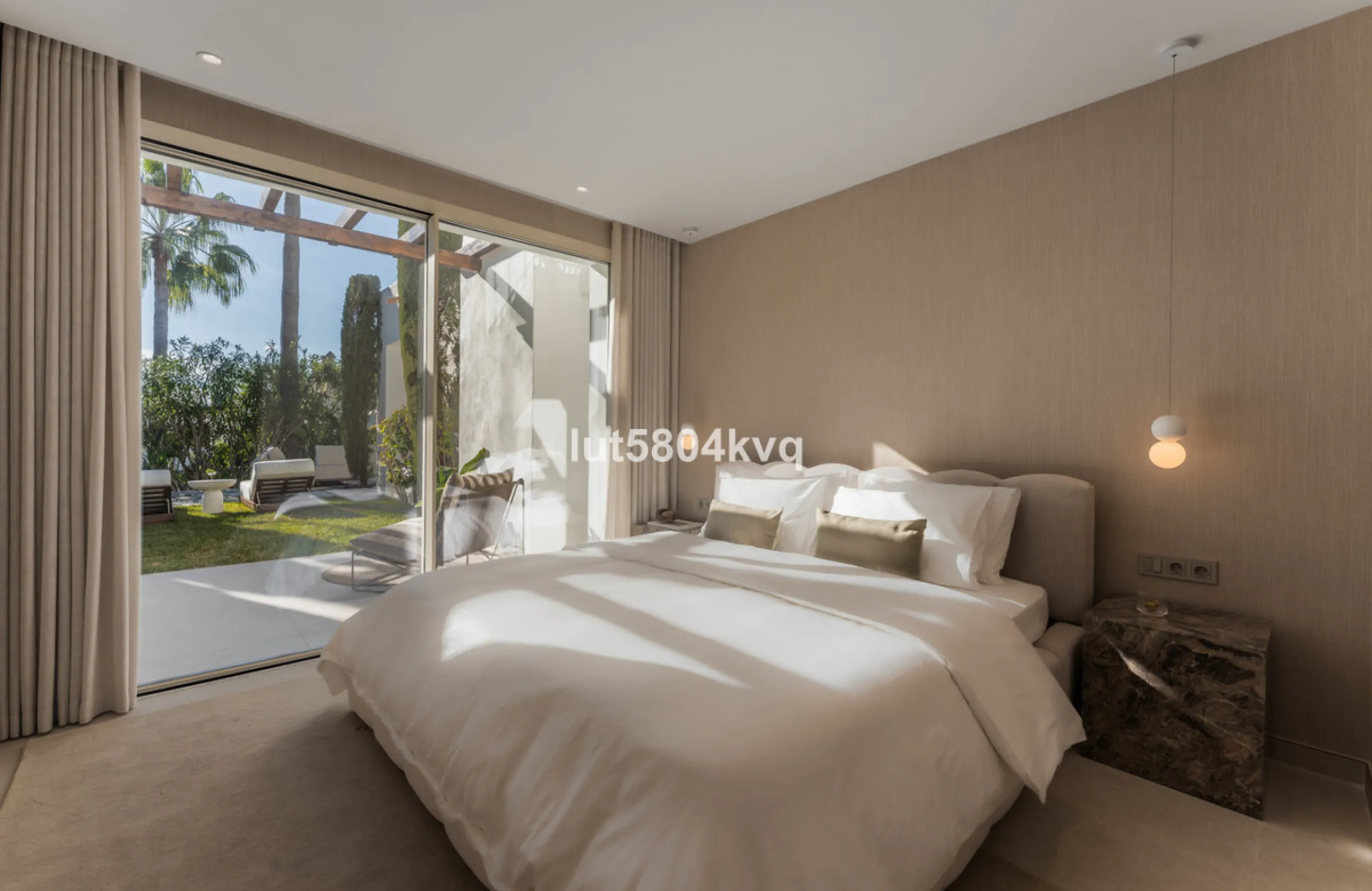 Semi-Detached Villa in Altos de Salamanca – Marbella's Golden Mile