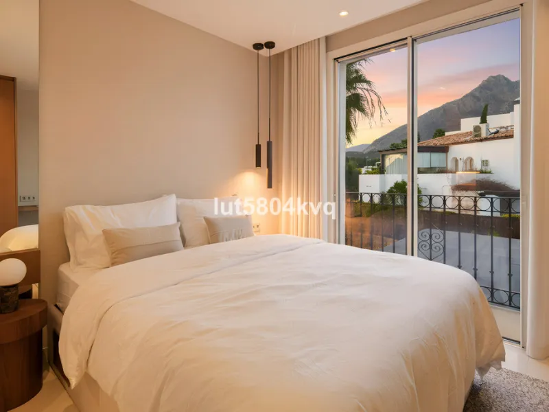 Semi-Detached Villa in Altos de Salamanca – Marbella's Golden Mile