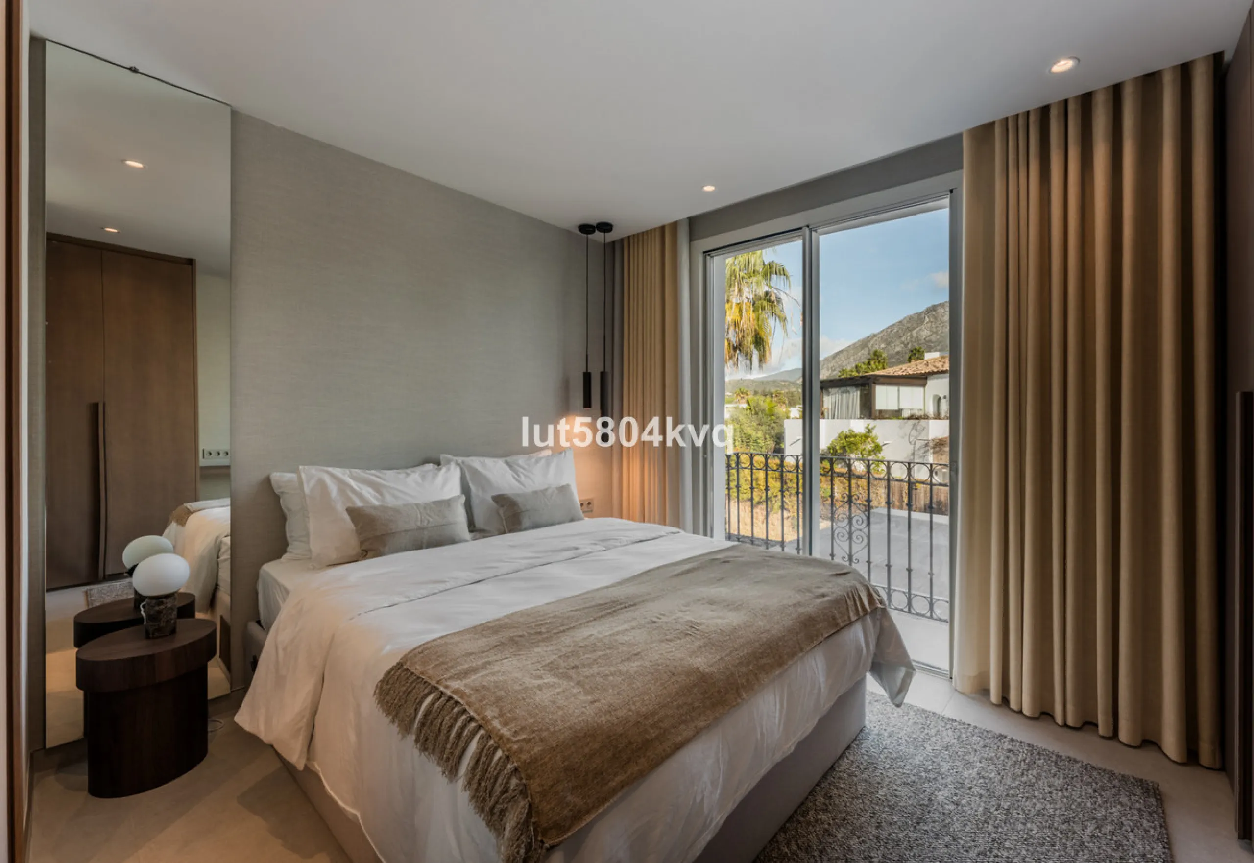 Semi-Detached Villa in Altos de Salamanca – Marbella's Golden Mile