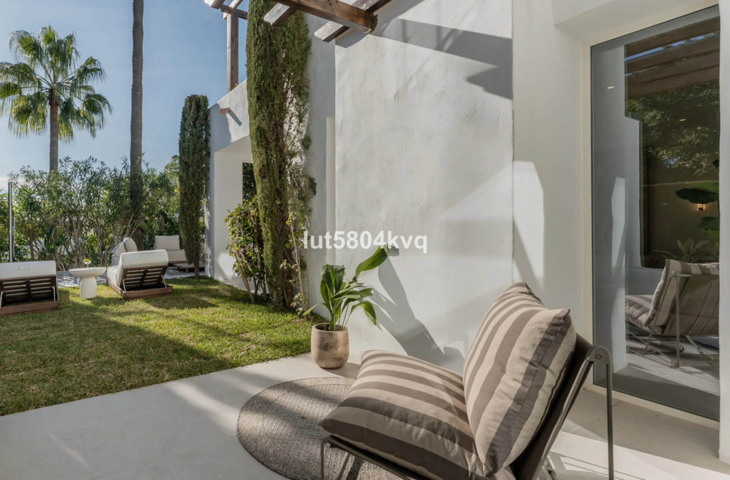 Semi-Detached Villa in Altos de Salamanca – Marbella's Golden Mile