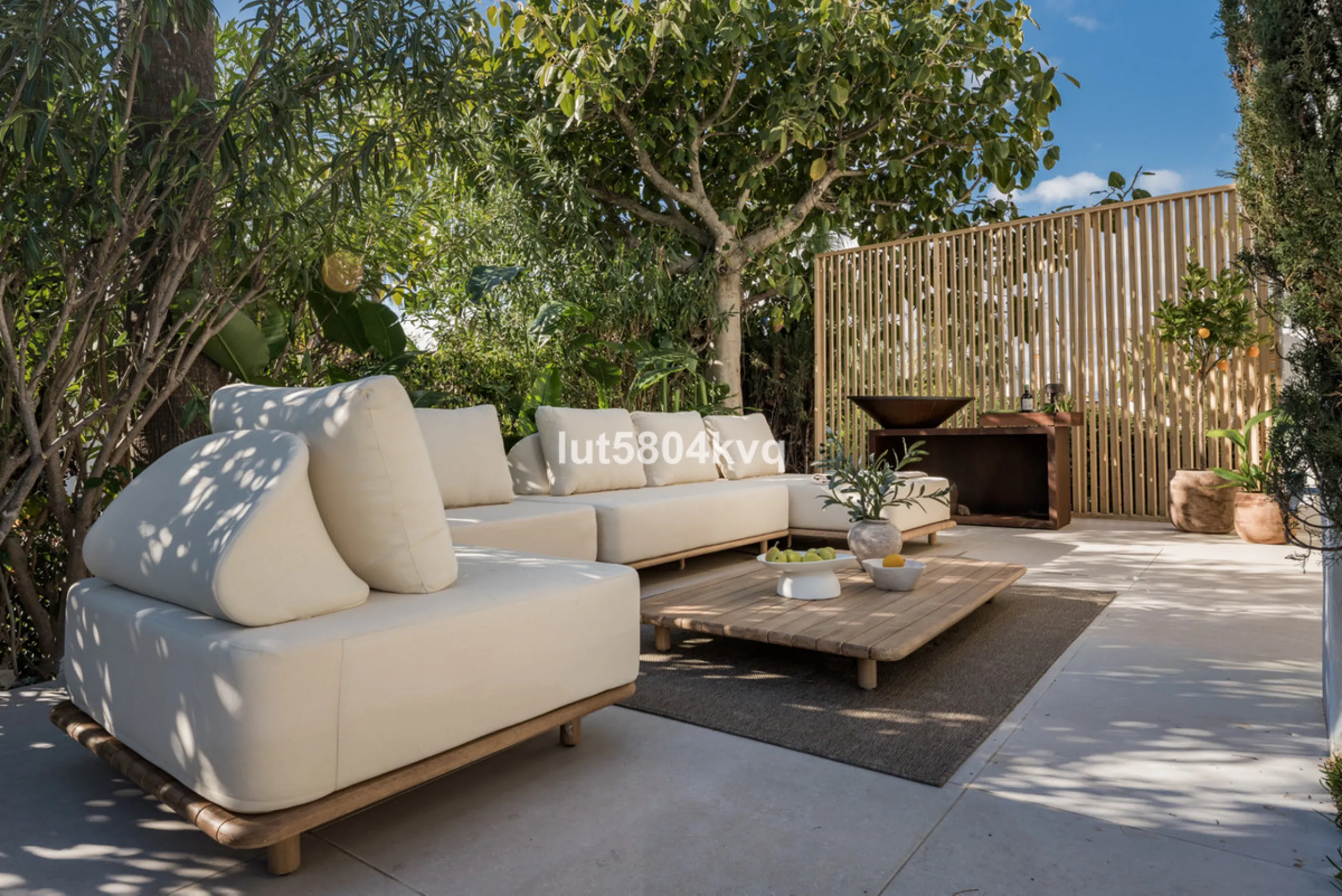 Semi-Detached Villa in Altos de Salamanca – Marbella's Golden Mile