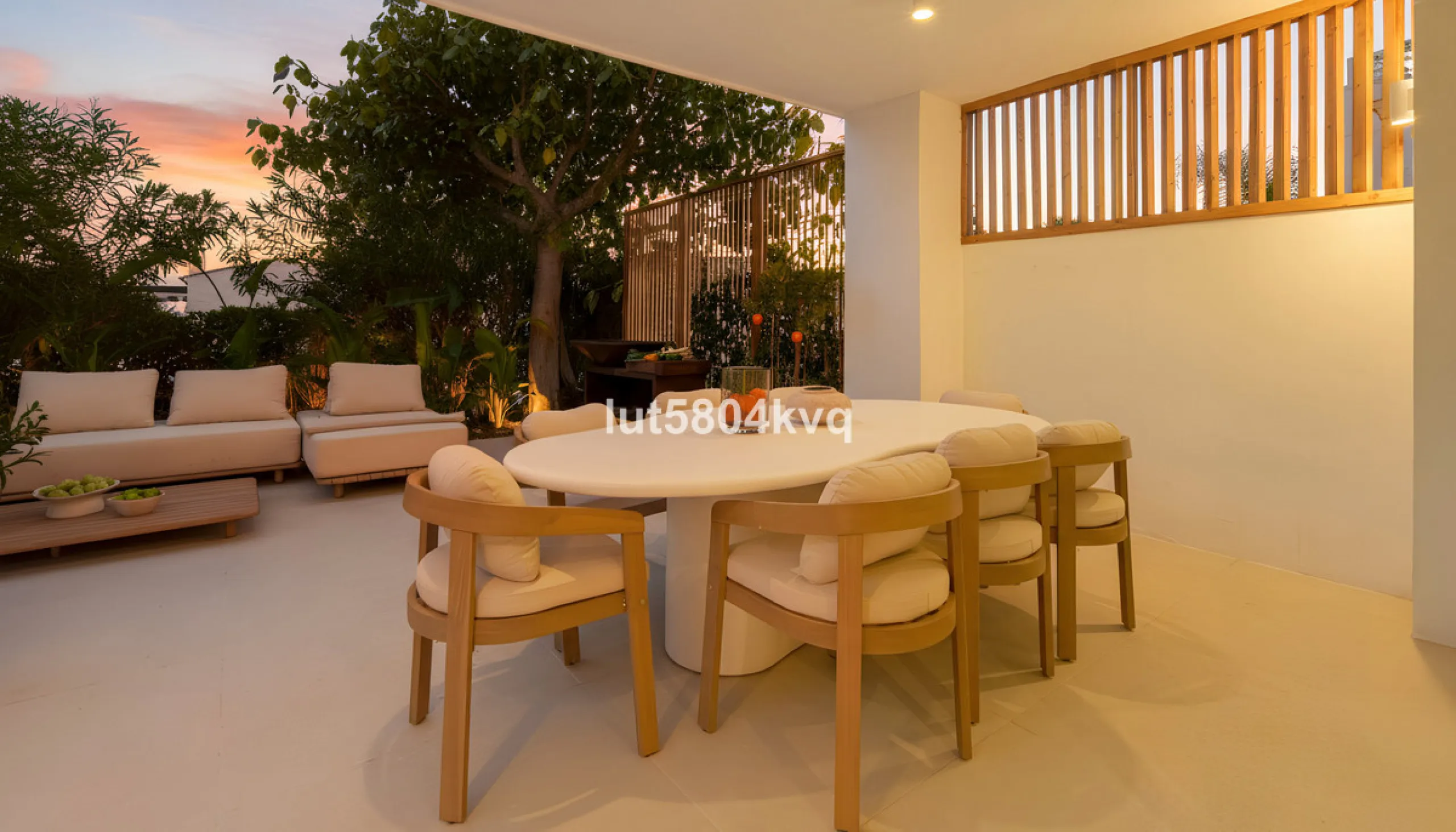 Semi-Detached Villa in Altos de Salamanca – Marbella's Golden Mile