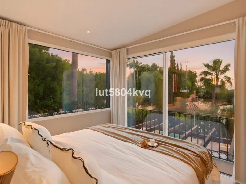 Semi-Detached Villa in Altos de Salamanca – Marbella's Golden Mile