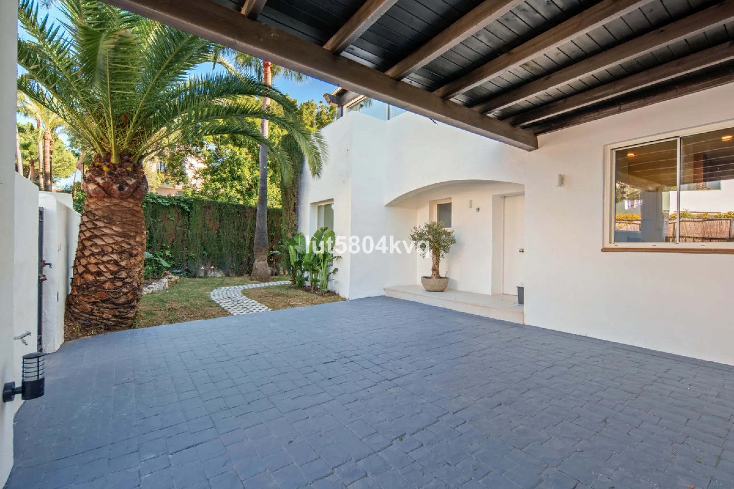 Semi-Detached Villa in Altos de Salamanca – Marbella's Golden Mile