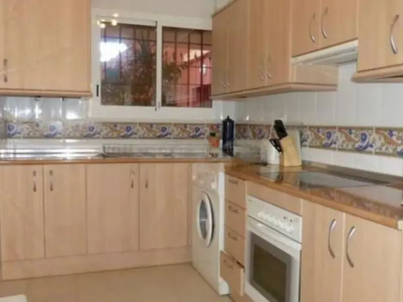 Spacious and bright apartment for sale in Reserva de Marbella, located in a quiet and well-maintained gated community with 24-hour security, ideal for those seeking comfort, privacy and quality living on the Costa del Sol.