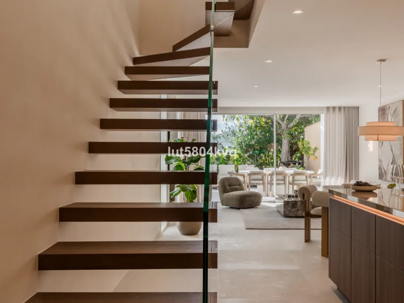 Semi-Detached Villa in Altos de Salamanca – Marbella's Golden Mile