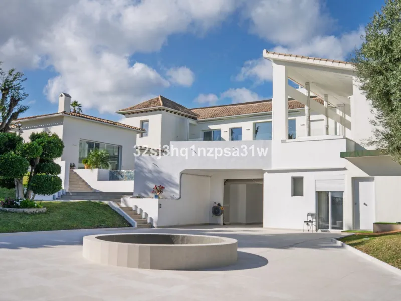 Tucked away in the prestigious heart of Guadalmina Alta, this fully renovated villa (finishes February 2026) is a refined statement of modern Mediterranean luxury, designed for effortless living and exceptional long-term value.