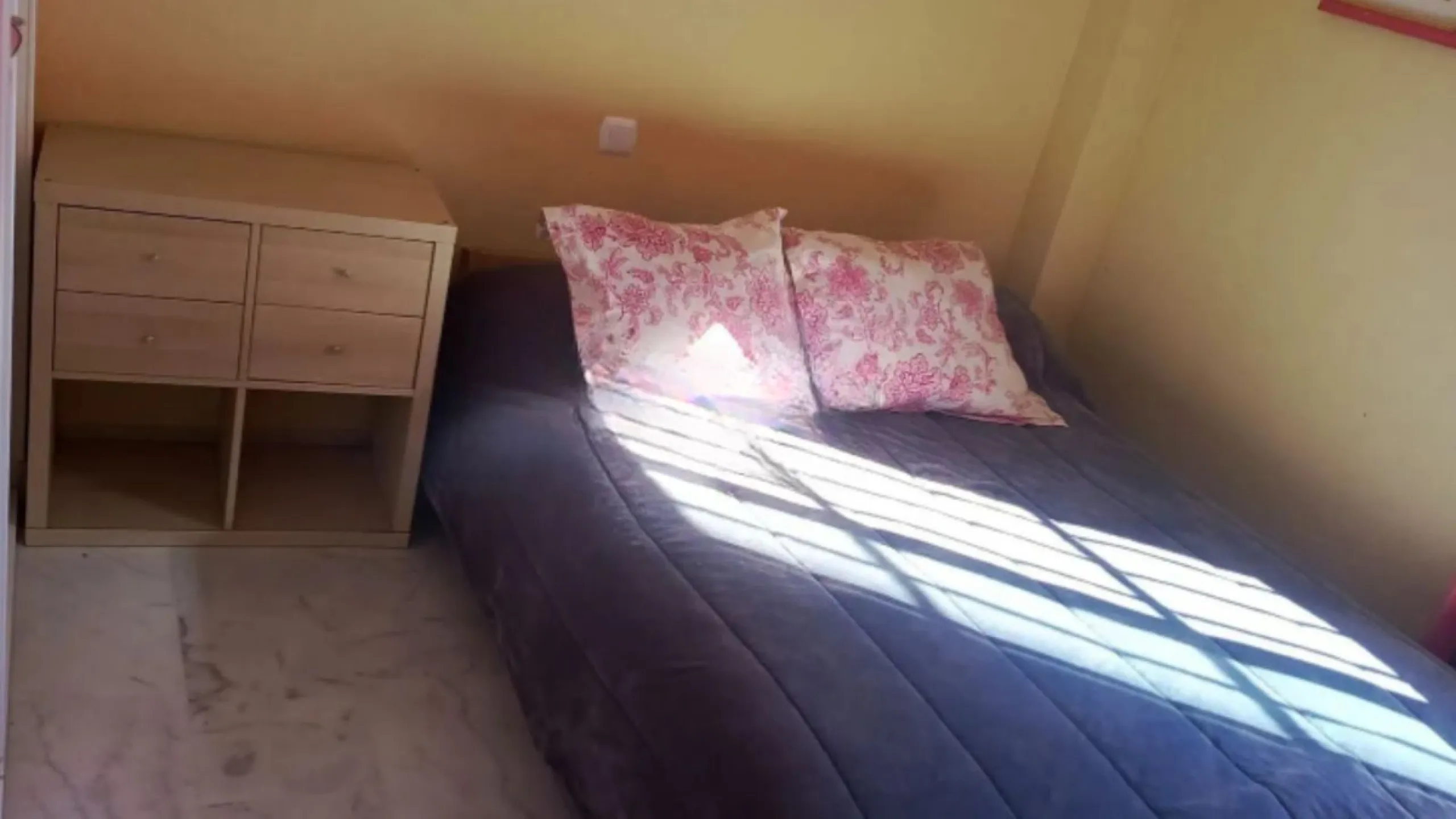 Spacious and bright apartment for sale in Reserva de Marbella, located in a quiet and well-maintained gated community with 24-hour security, ideal for those seeking comfort, privacy and quality living on the Costa del Sol.