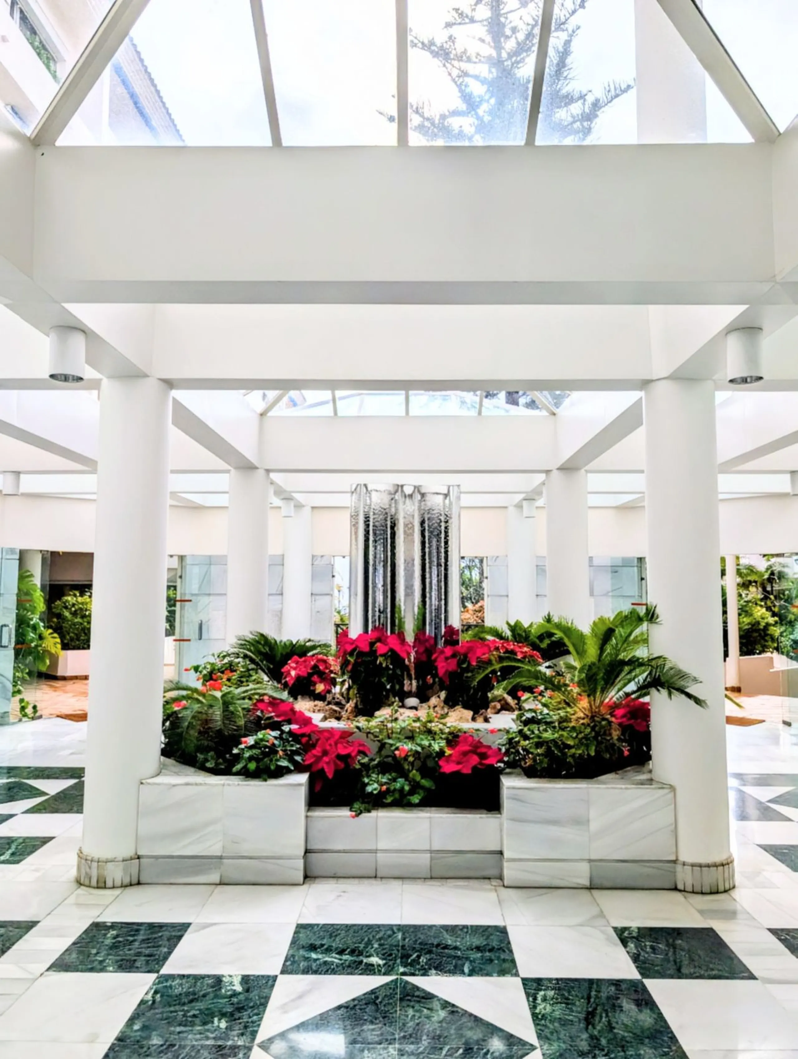 Apartment - Penthouse Duplex в продаже в Marbella, Málaga. В доме 4 спален и 3 ванных комнат. Площадь дома 150 м²