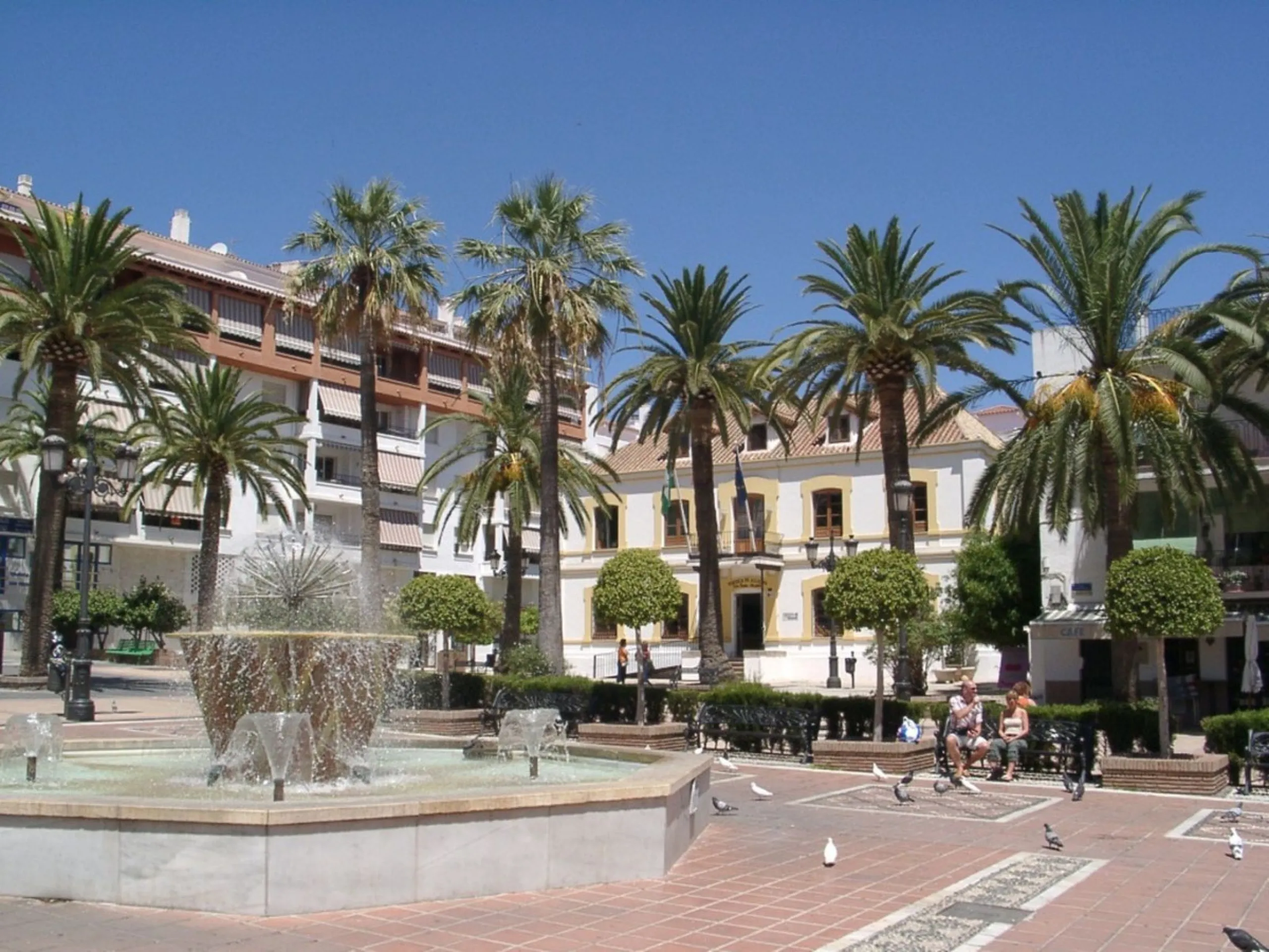 Apartment - Penthouse Duplex в продаже в Marbella, Málaga. В доме 4 спален и 3 ванных комнат. Площадь дома 150 м²