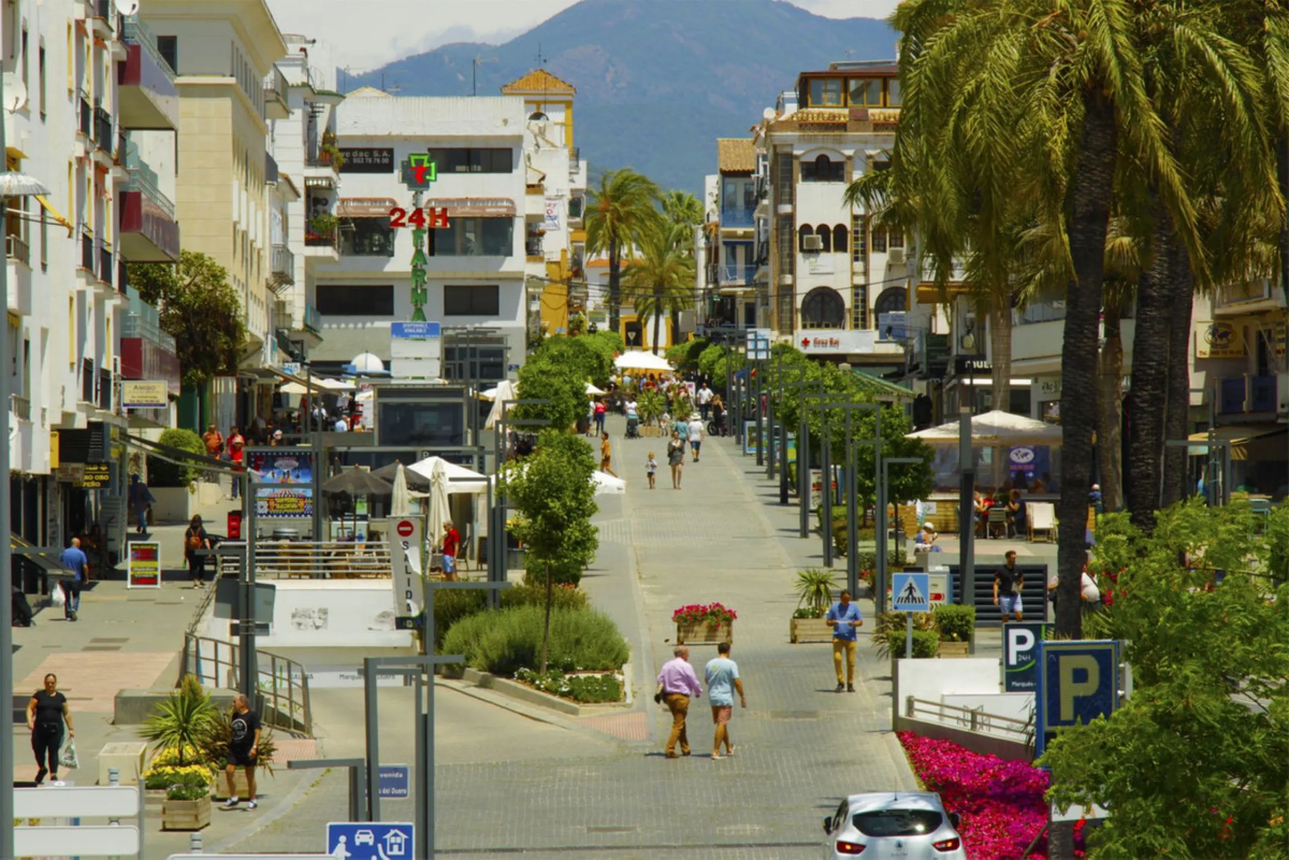 Apartment - Penthouse Duplex в продаже в Marbella, Málaga. В доме 4 спален и 3 ванных комнат. Площадь дома 150 м²