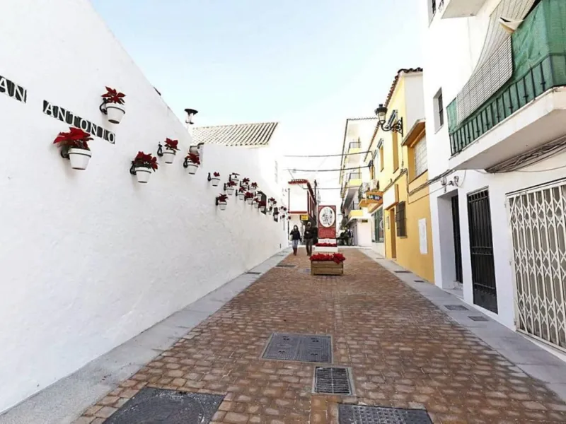 Apartment - Penthouse Duplex в продаже в Marbella, Málaga. В доме 4 спален и 3 ванных комнат. Площадь дома 150 м²