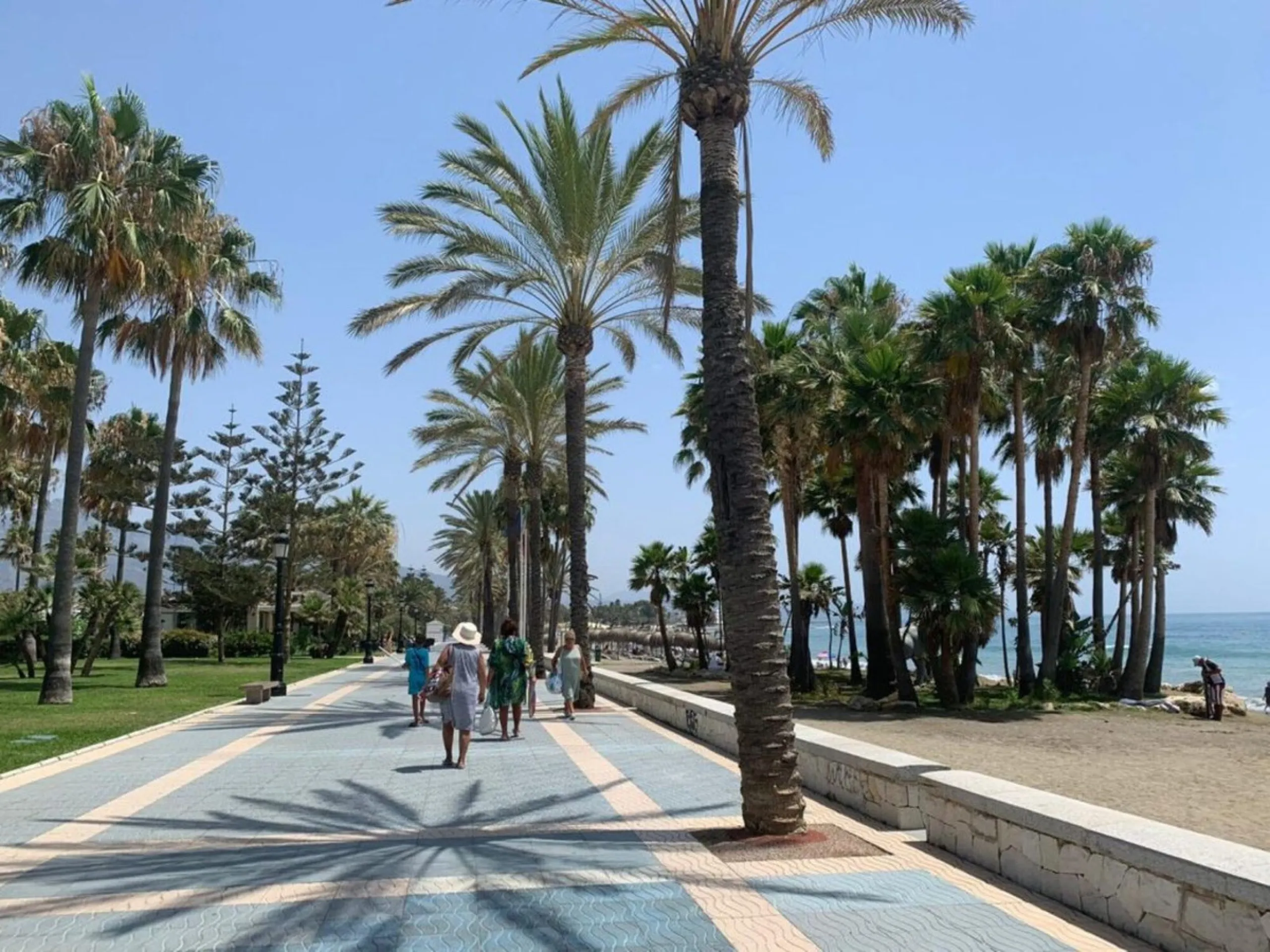 Apartment - Penthouse Duplex в продаже в Marbella, Málaga. В доме 4 спален и 3 ванных комнат. Площадь дома 150 м²