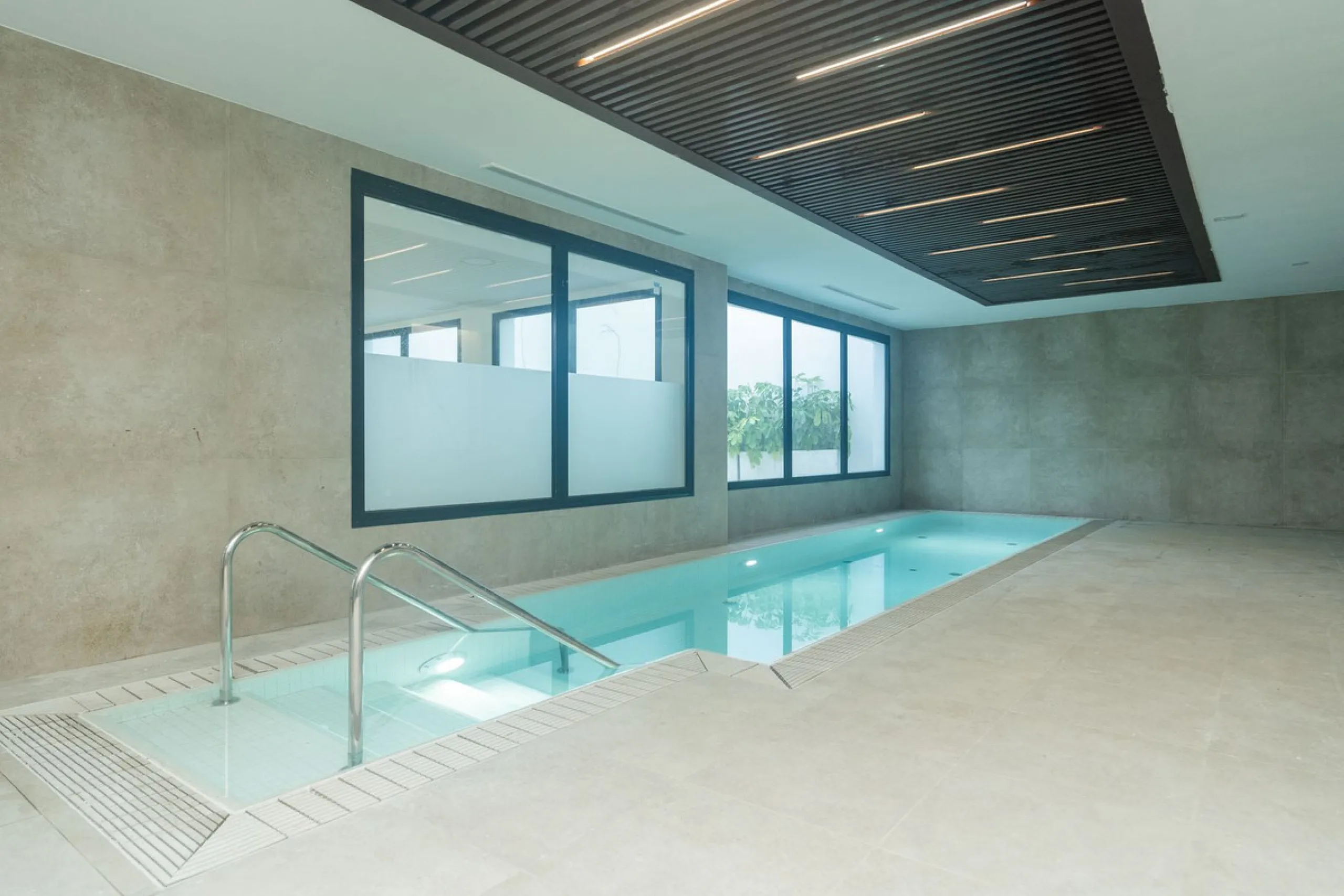 Exclusive ground floor apartment with private garden located in a modern resort-style residential complex in Cancelada, on the prestigious New  Milla de Oro (**Estepona**).