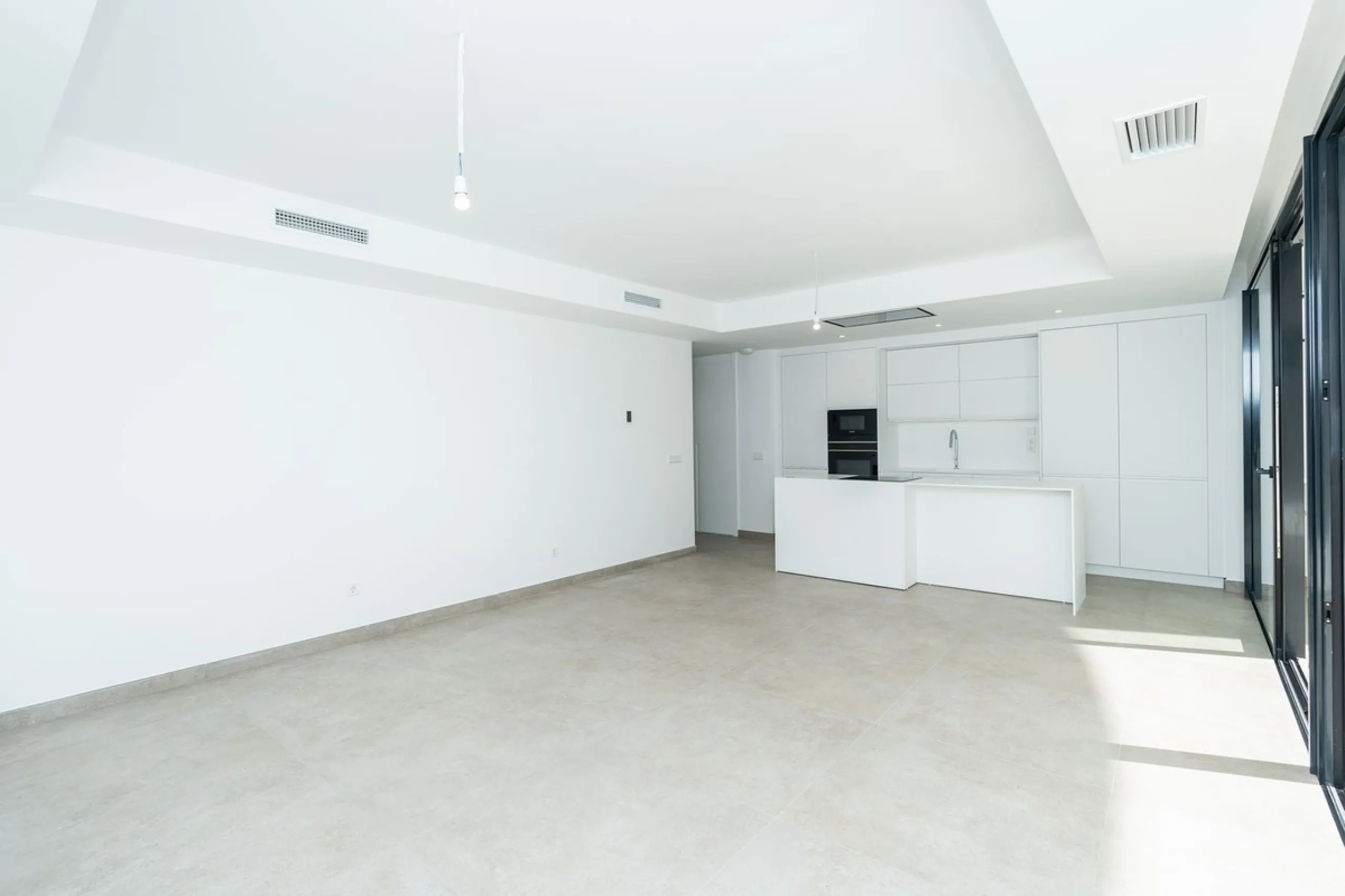 Exclusive ground floor apartment with private garden located in a modern resort-style residential complex in Cancelada, on the prestigious New  Milla de Oro (**Estepona**).