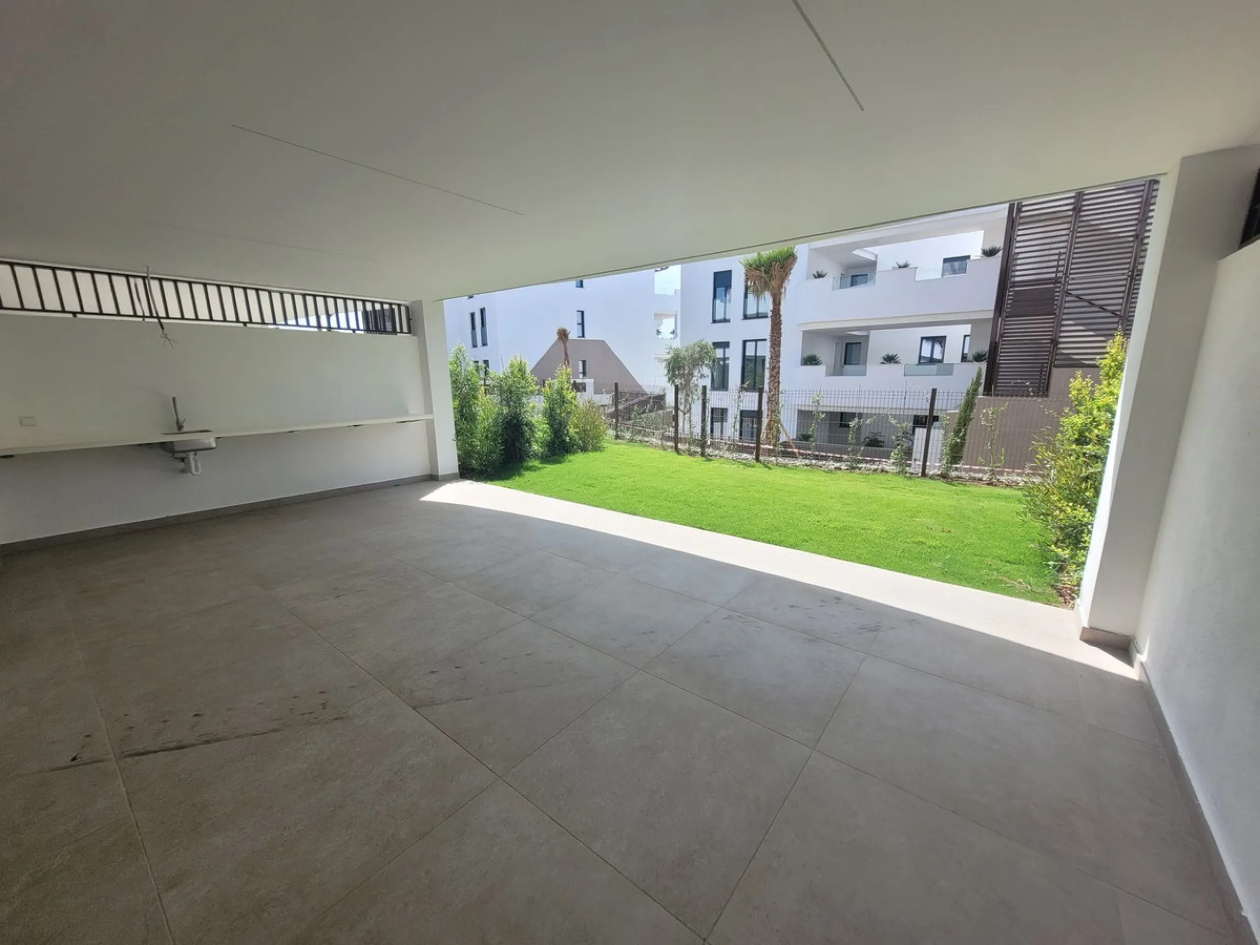 Exclusive ground floor apartment with private garden located in a modern resort-style residential complex in Cancelada, on the prestigious New  Milla de Oro (**Estepona**).