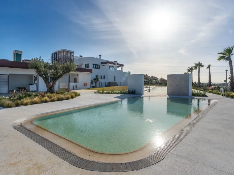 Exclusive ground floor apartment with private garden located in a modern resort-style residential complex in Cancelada, on the prestigious New  Milla de Oro (**Estepona**).