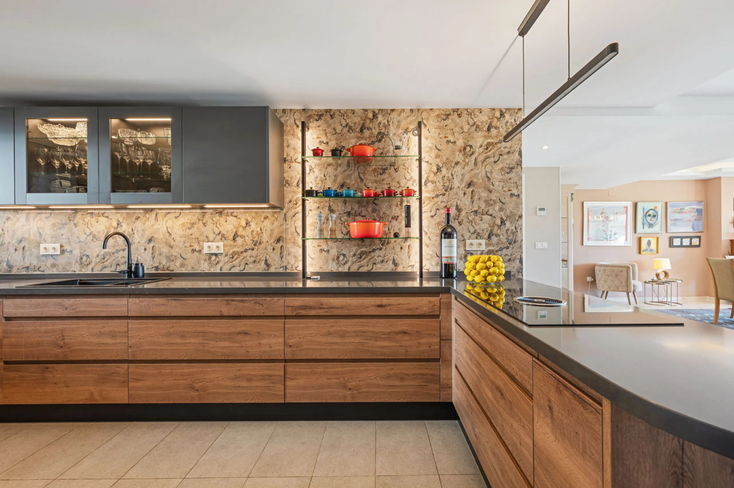 This truly special home combines space, light and tranquility in one of Guadalmina's most sought-after settings. Located on the first floor yet elevated above the golf course, the apartment enjoys the feel of a third floor or penthouse, with uninterrupted
