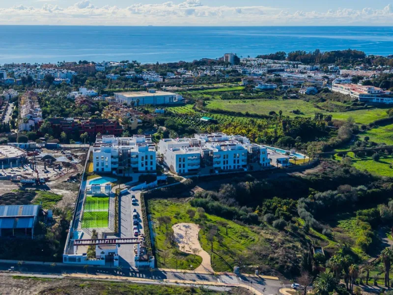 Exclusive ground floor apartment with private garden located in a modern resort-style residential complex in Cancelada, on the prestigious New  Milla de Oro (**Estepona**).