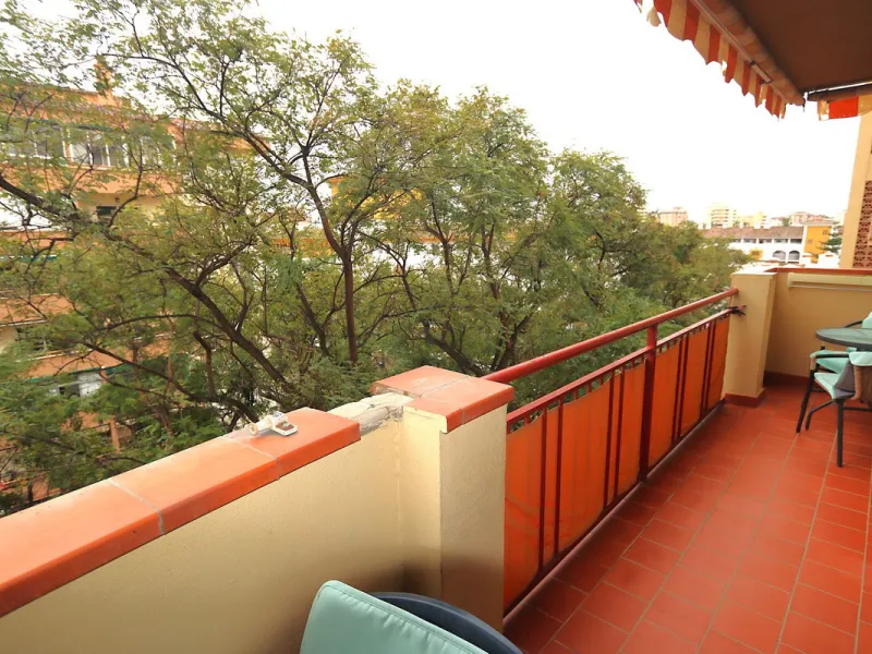 Apartment - Top Floor Apartment в продаже в Fuengirola, Málaga. В доме 3 спален и 2 ванных комнат. Площадь дома 132 м²
