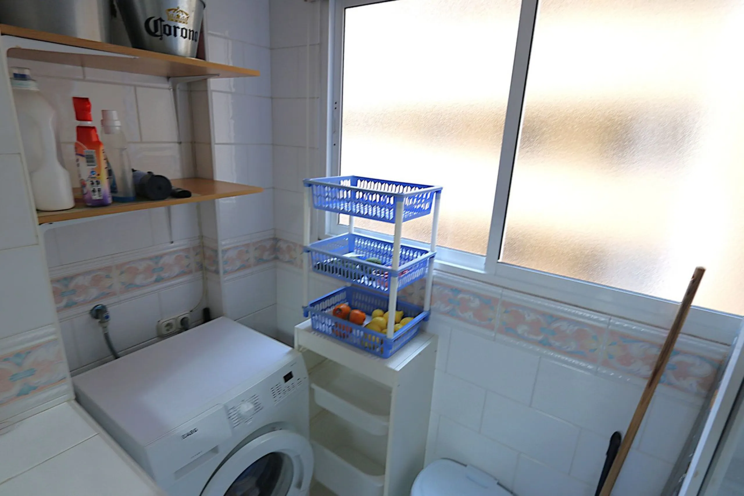 Apartment - Top Floor Apartment в продаже в Fuengirola, Málaga. В доме 3 спален и 2 ванных комнат. Площадь дома 132 м²