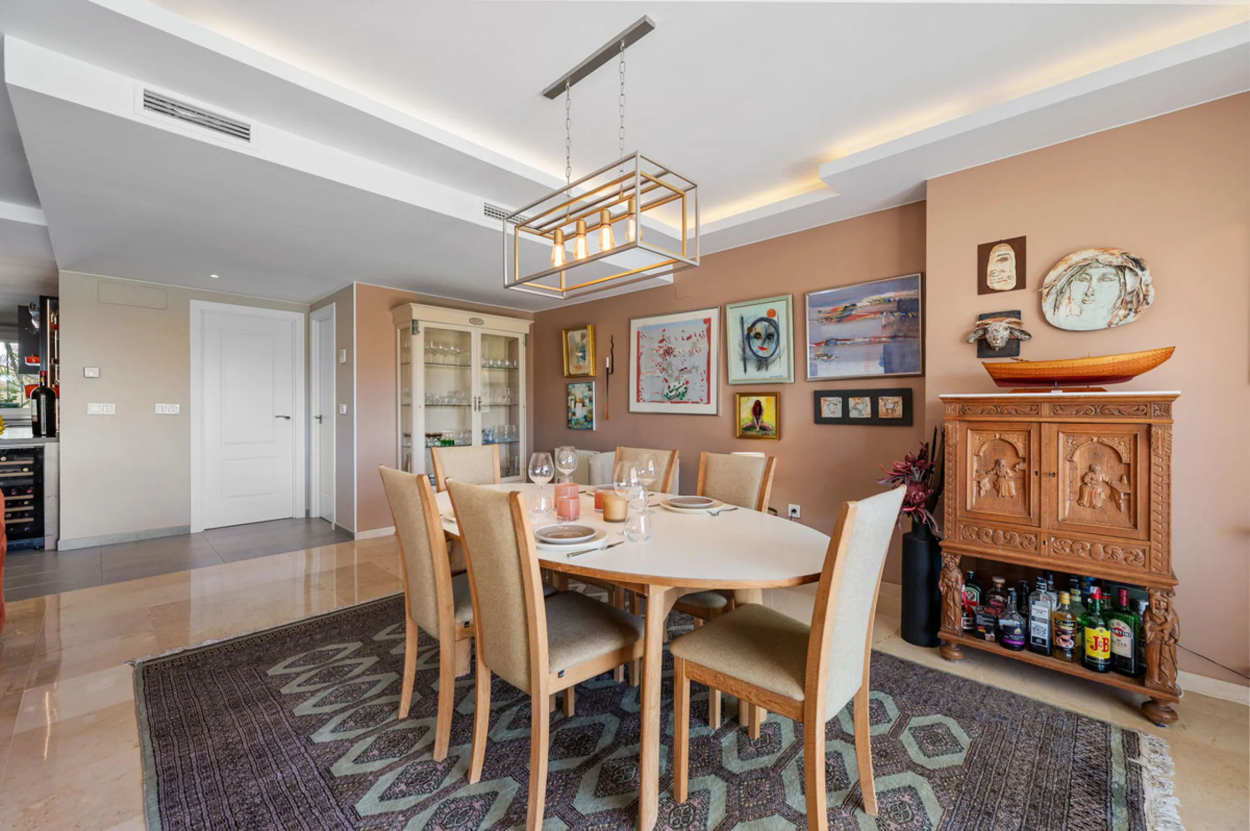 This truly special home combines space, light and tranquility in one of Guadalmina's most sought-after settings. Located on the first floor yet elevated above the golf course, the apartment enjoys the feel of a third floor or penthouse, with uninterrupted